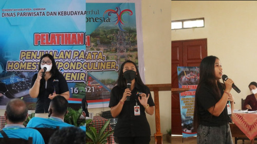 Hadiri Pelatihan Digitalisasi oleh Dinas Pariwisata dan Kebudayaan Kabupaten Jembrana, Godevi Perkenalkan Pemasaran Digital Desa Wisata melalui Marketplace